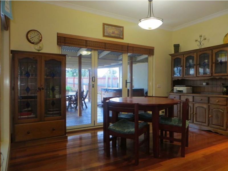 22 Nottingham Court, Drouin VIC 3818