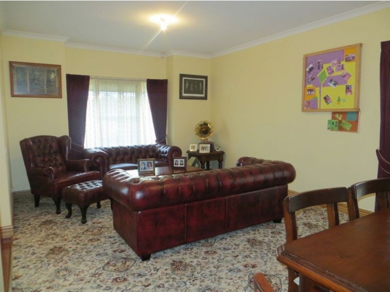 22 Nottingham Court, Drouin VIC 3818