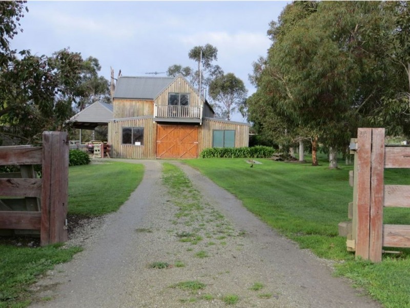 22 Nottingham Court, Drouin VIC 3818