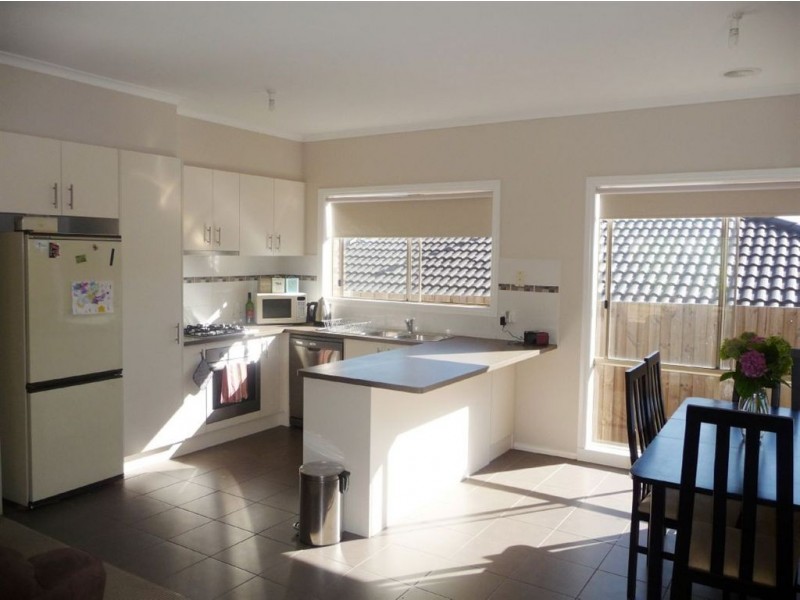 25 Palm Square, Drouin VIC 3818