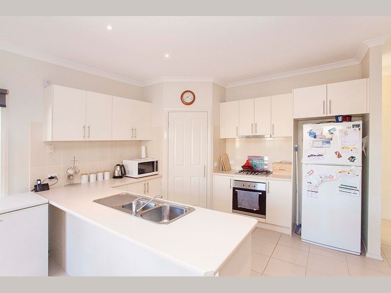 7 Vivian Court, Drouin VIC 3818