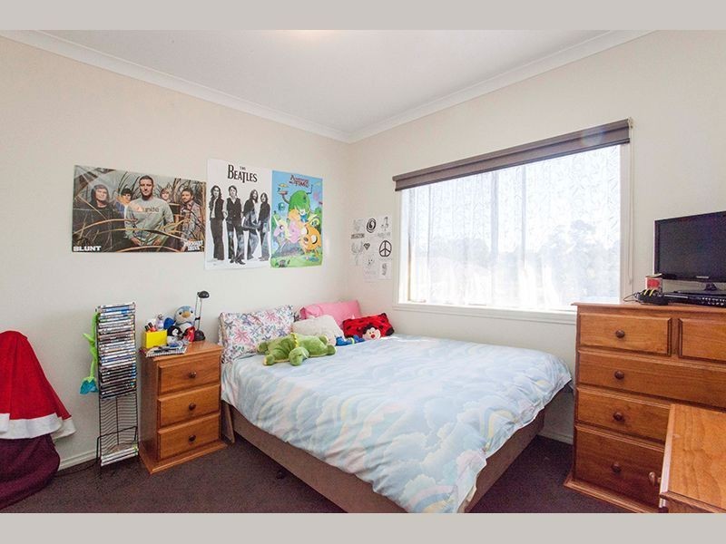 7 Vivian Court, Drouin VIC 3818