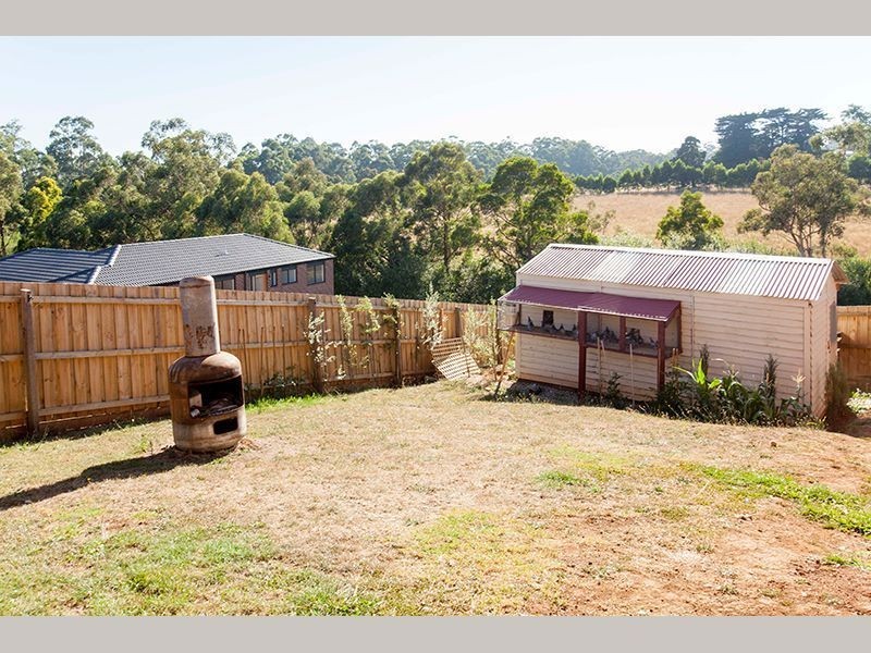 7 Vivian Court, Drouin VIC 3818