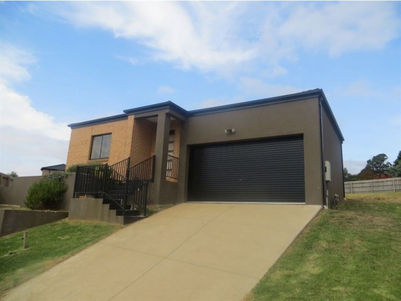 5 Buritta Court, Drouin VIC 3818