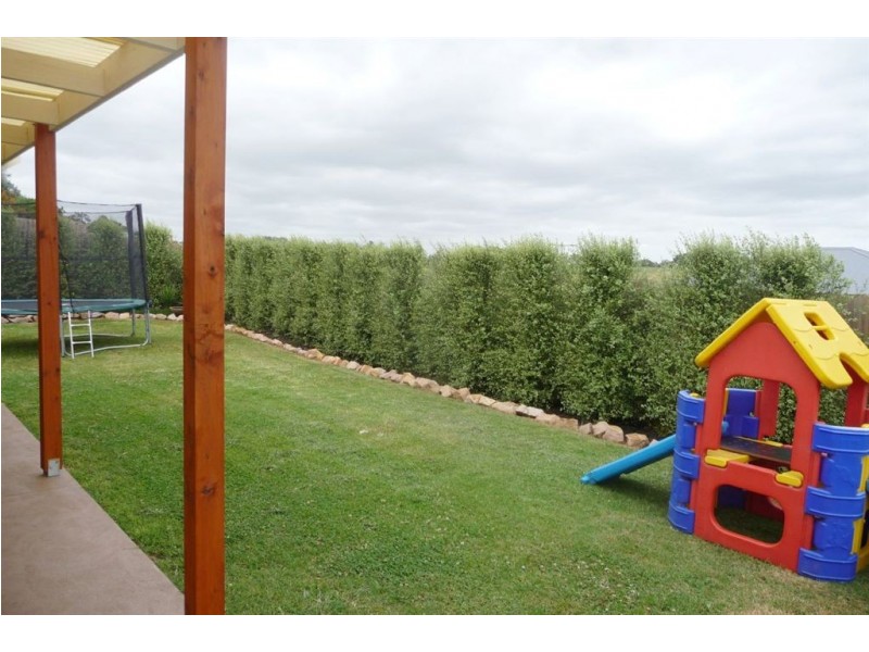 55 Cook Street, Drouin VIC 3818