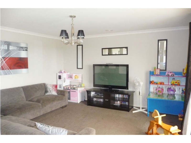 55 Cook Street, Drouin VIC 3818