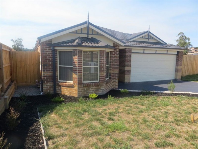 48 Summerhill Boulevard, Drouin VIC 3818