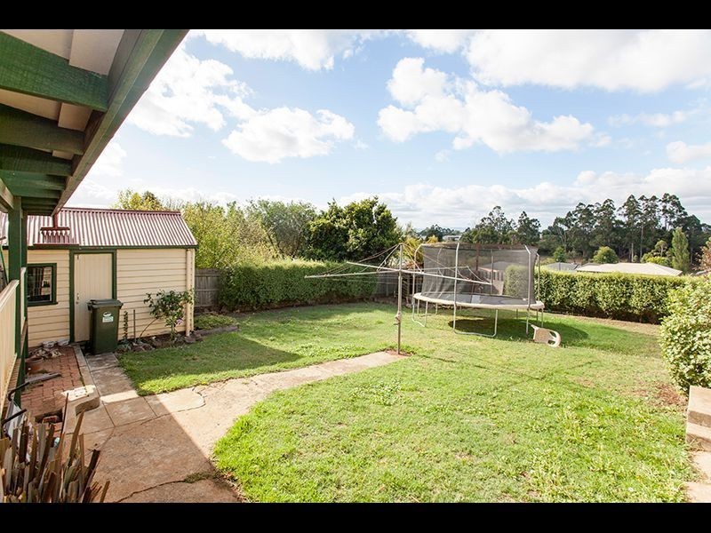 17 Lardner Road, Drouin VIC 3818
