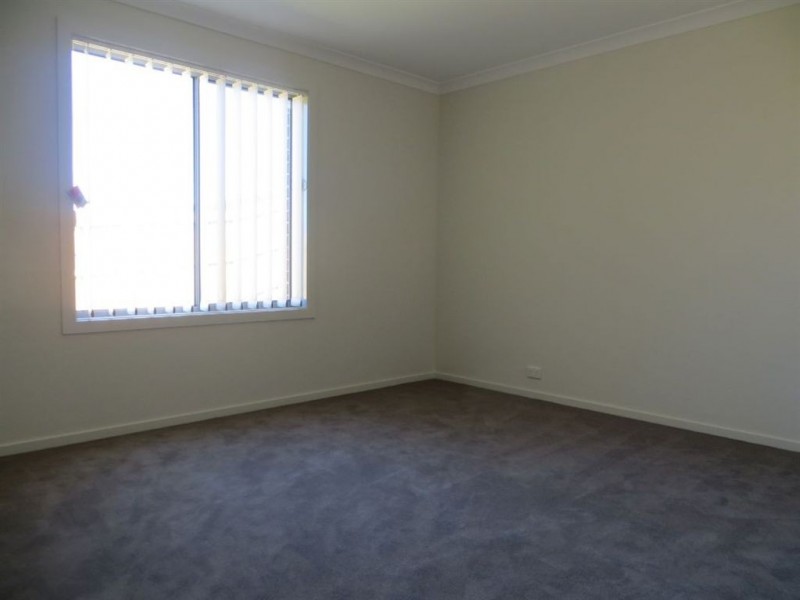 4 Arwon Street, Drouin VIC 3818