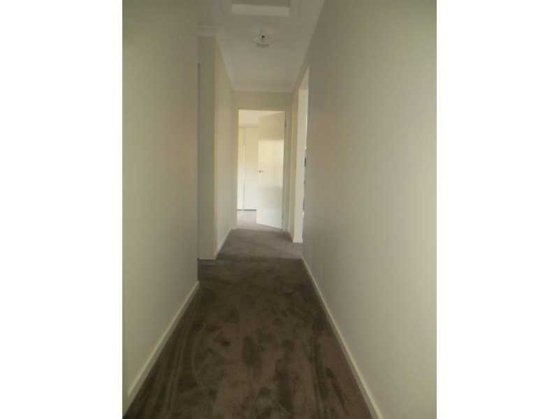 10 Arwon Street, Drouin VIC 3818