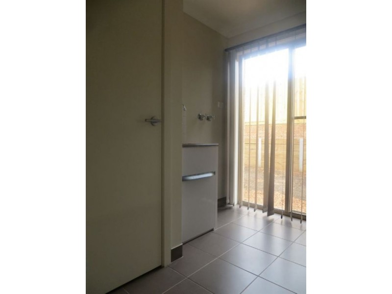 10 Arwon Street, Drouin VIC 3818