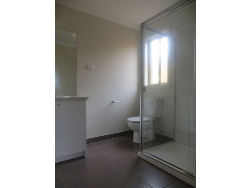 10 Arwon Street, Drouin VIC 3818