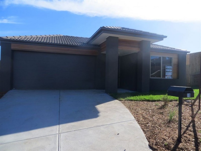 10 Arwon Street, Drouin VIC 3818