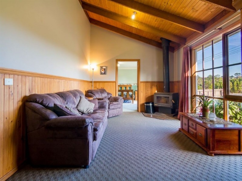 11 Pollock Street, Nilma VIC 3821