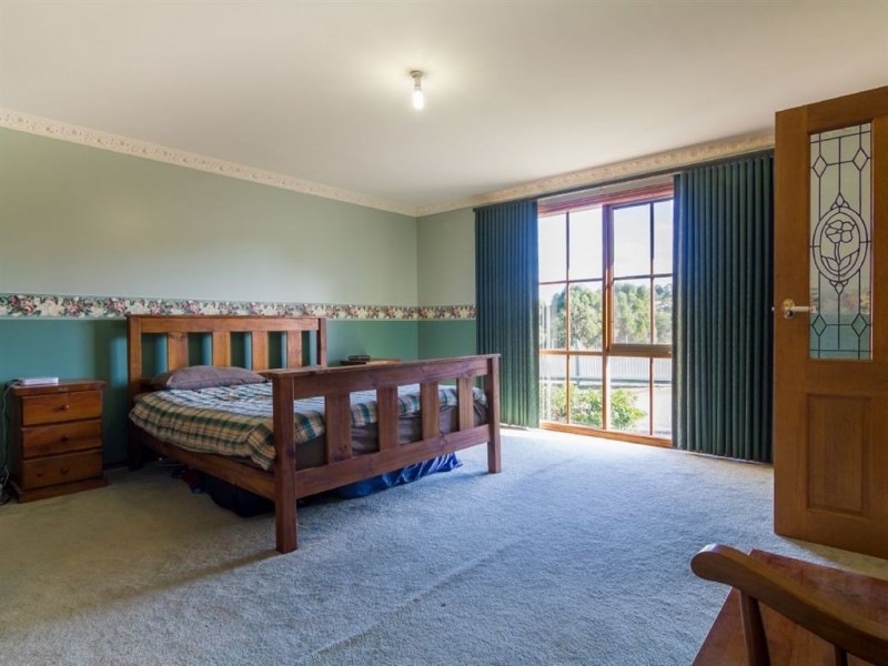 11 Pollock Street, Nilma VIC 3821