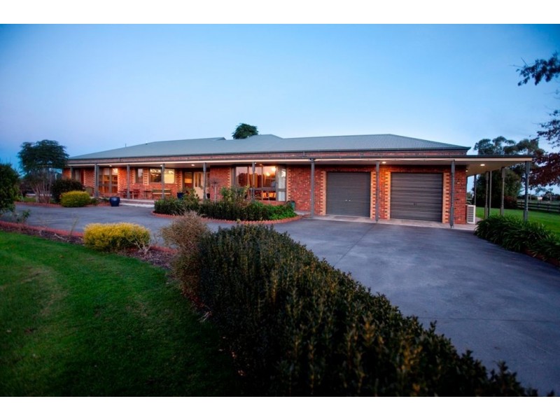 41 Berry Lane, Bunyip VIC 3815