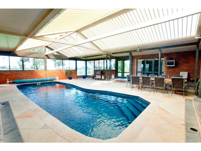 41 Berry Lane, Bunyip VIC 3815