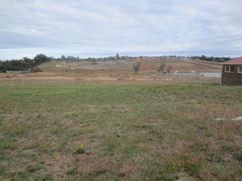 Lot 303 Jackson Drive, Drouin VIC 3818