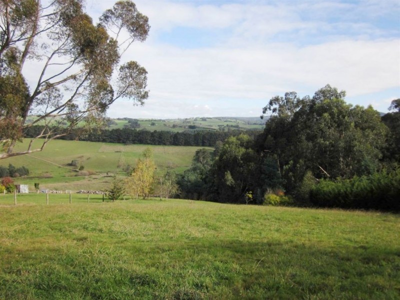 22 Shirley Road, Neerim South VIC 3831