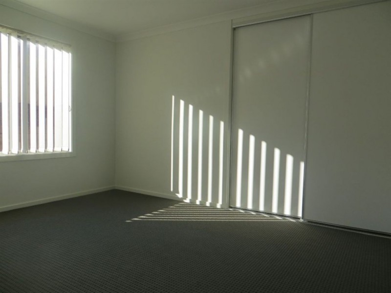 8 Arwon Street, Drouin VIC 3818