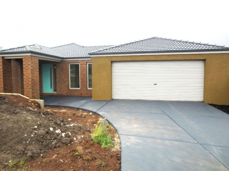 22 Skipton Street, Drouin VIC 3818