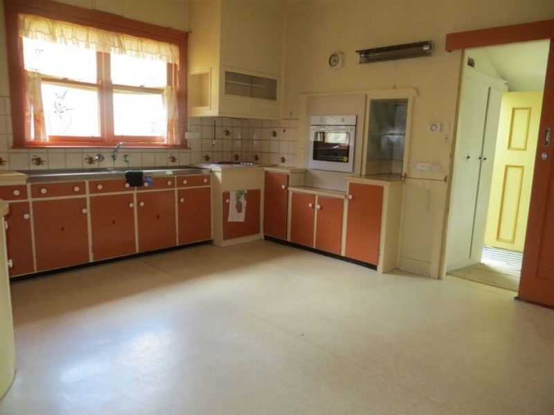 4 Garfield Road, Garfield VIC 3814