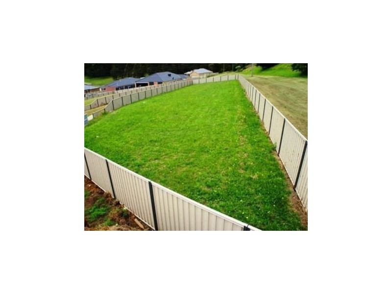 10 Mineral Court, Drouin VIC 3818