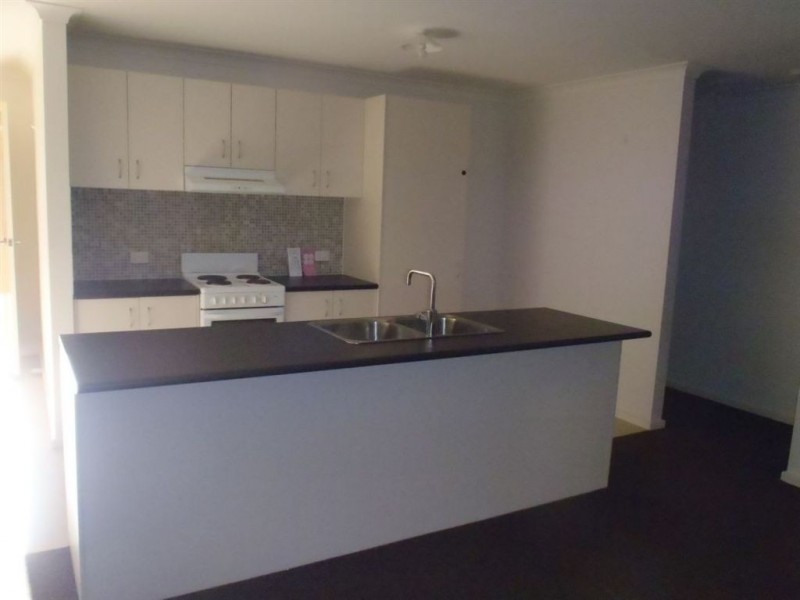 7 Lawson Road, Drouin VIC 3818