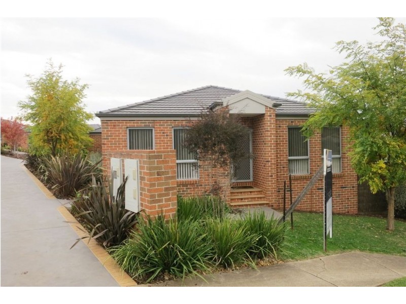 1/14-15 Janine Court, Drouin VIC 3818