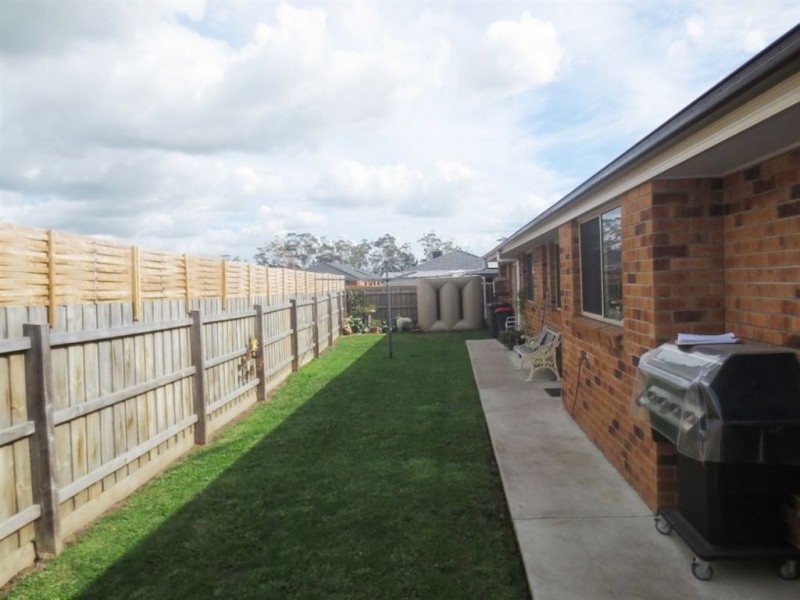 15 Jamescott Drive, Drouin VIC 3818