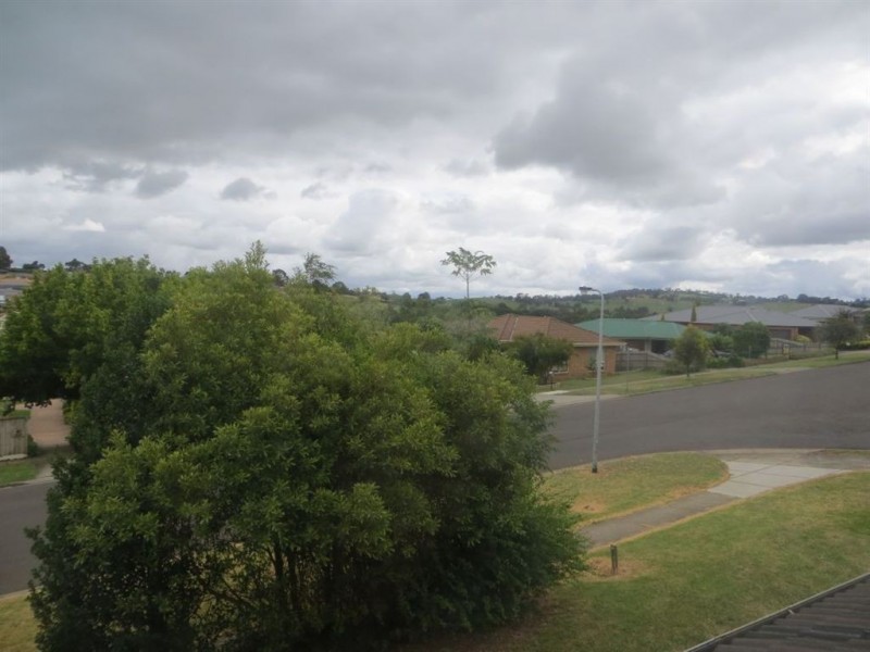 39 Darnum Street, Drouin VIC 3818