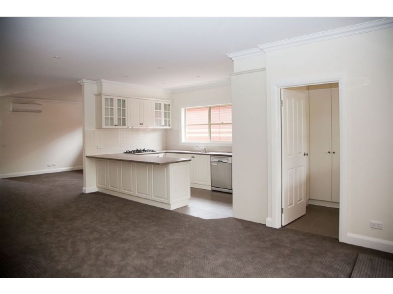 4/30 Grant Street, Drouin VIC 3818