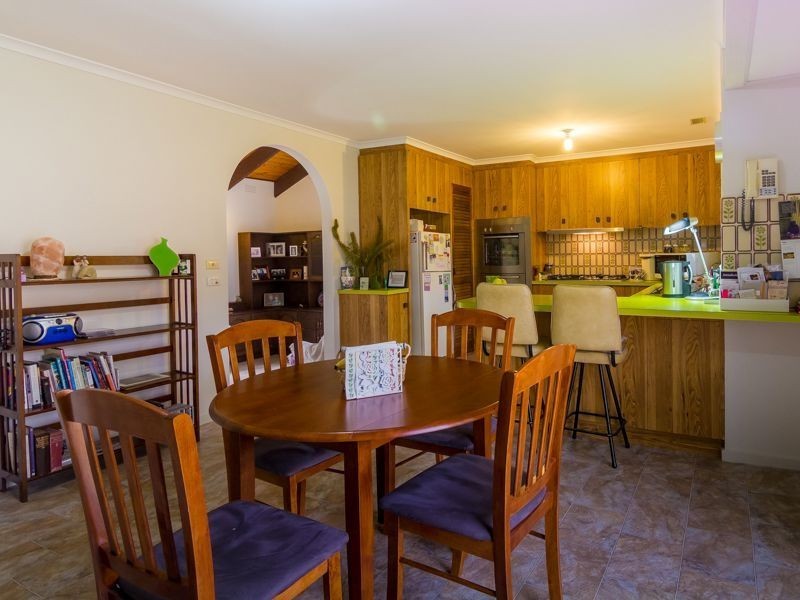 47 Railway Avenue, Bunyip VIC 3815