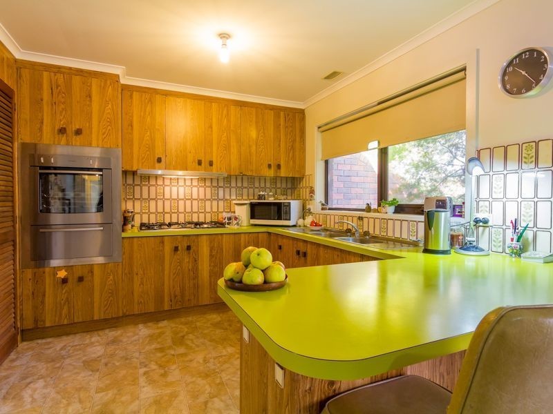 47 Railway Avenue, Bunyip VIC 3815