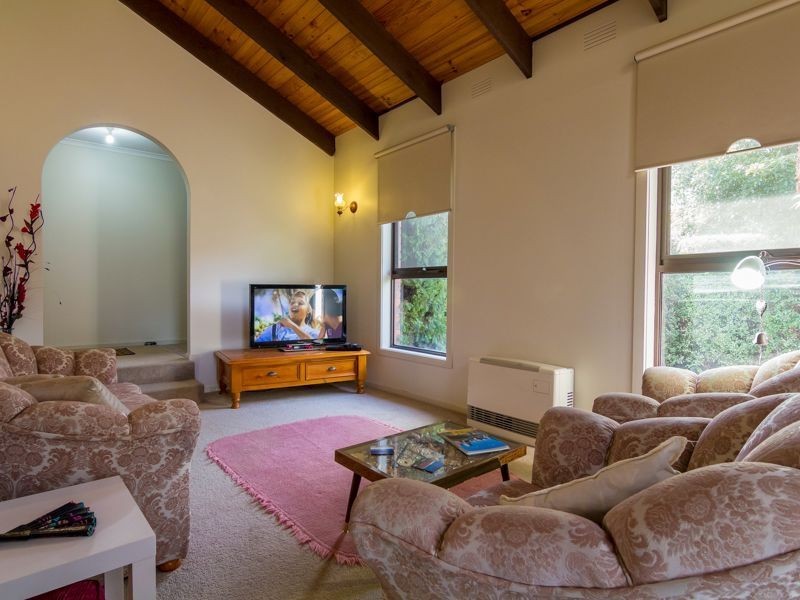 47 Railway Avenue, Bunyip VIC 3815