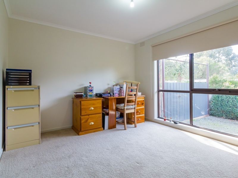 47 Railway Avenue, Bunyip VIC 3815