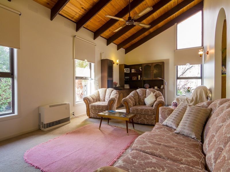 47 Railway Avenue, Bunyip VIC 3815