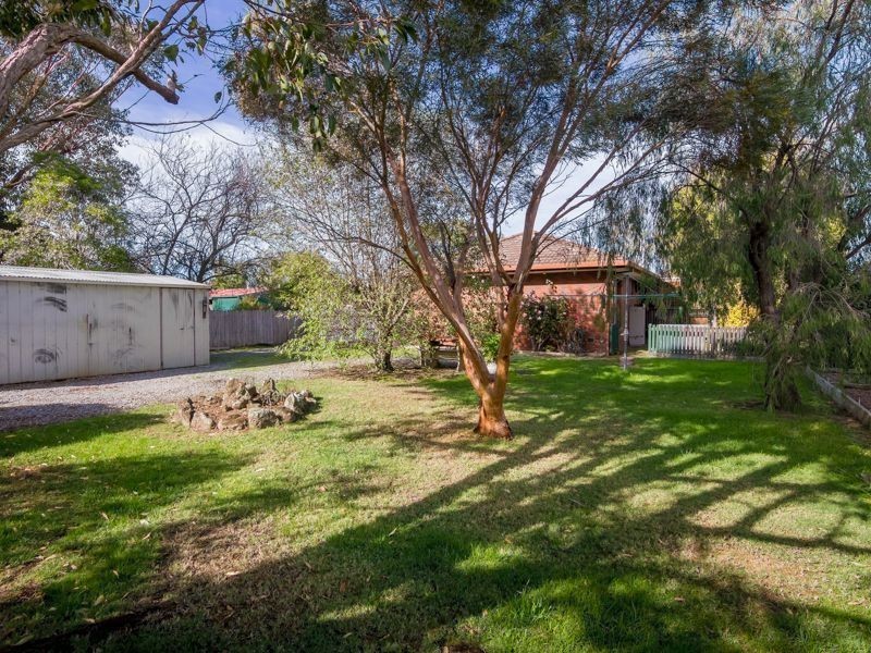 47 Railway Avenue, Bunyip VIC 3815