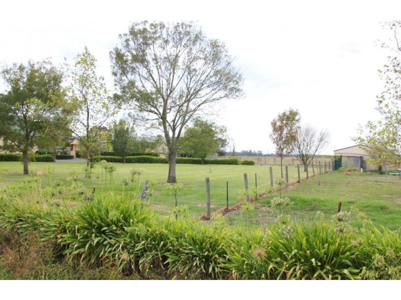 580 Little Road, Iona VIC 3815
