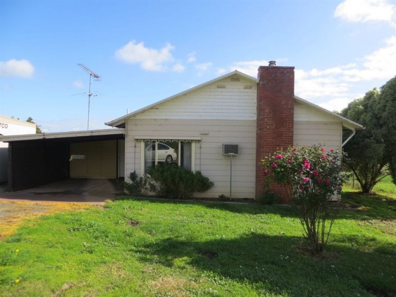 220 Lang Lang Road, Hallora VIC 3818