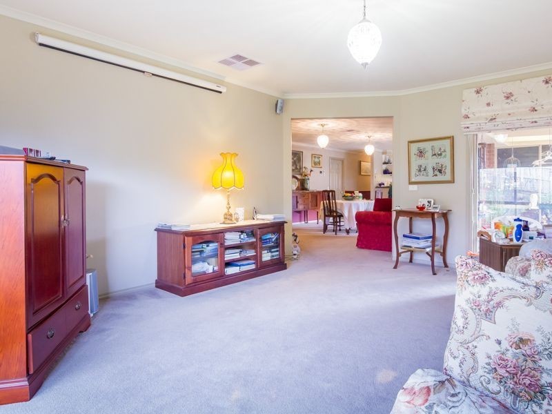 2 County Drive, Drouin VIC 3818