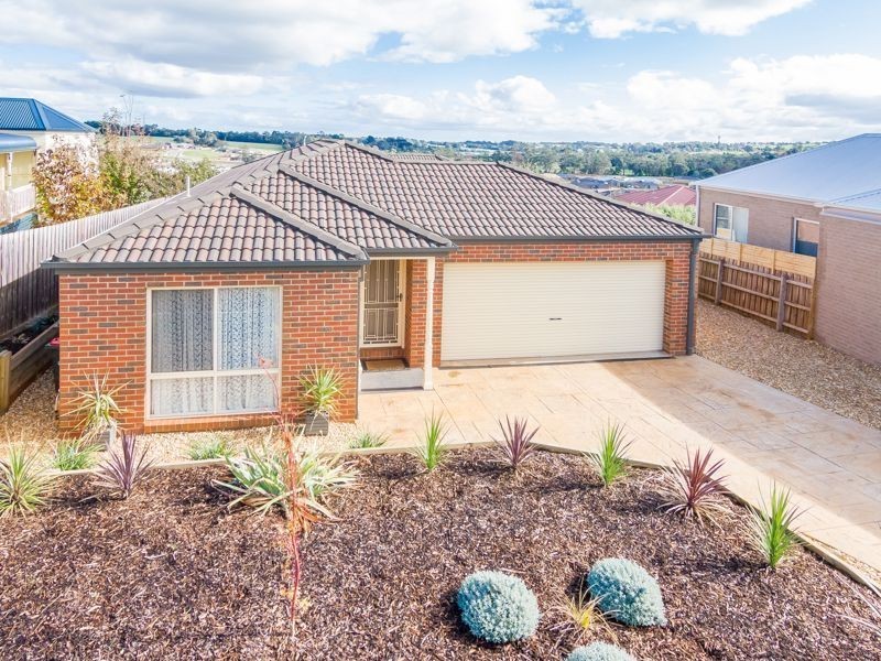 17 Janine Court, Drouin VIC 3818