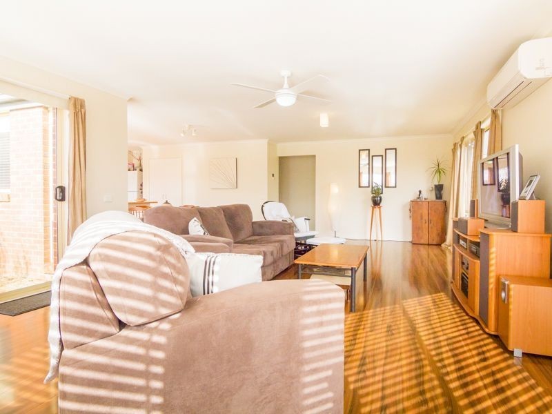 17 Janine Court, Drouin VIC 3818