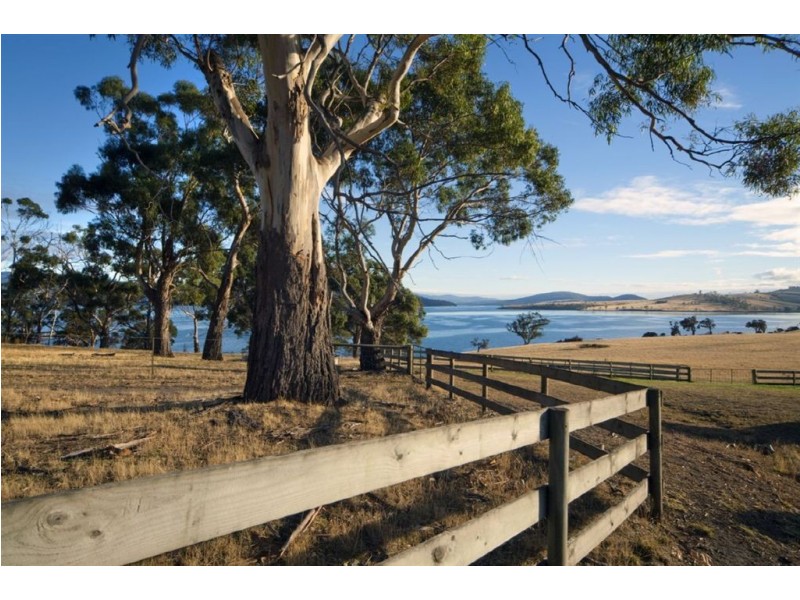 259 Lennon Road, North Bruny TAS 7150
