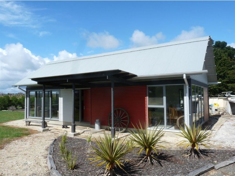 141 Tomahawk Road, Tomahawk TAS 7262