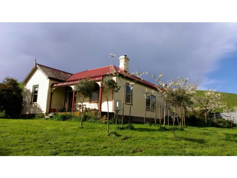 66 Table Cape Rd, Wynyard TAS 7325