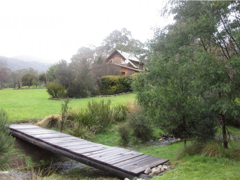 100 Rowlands Rd, Liena TAS 7304