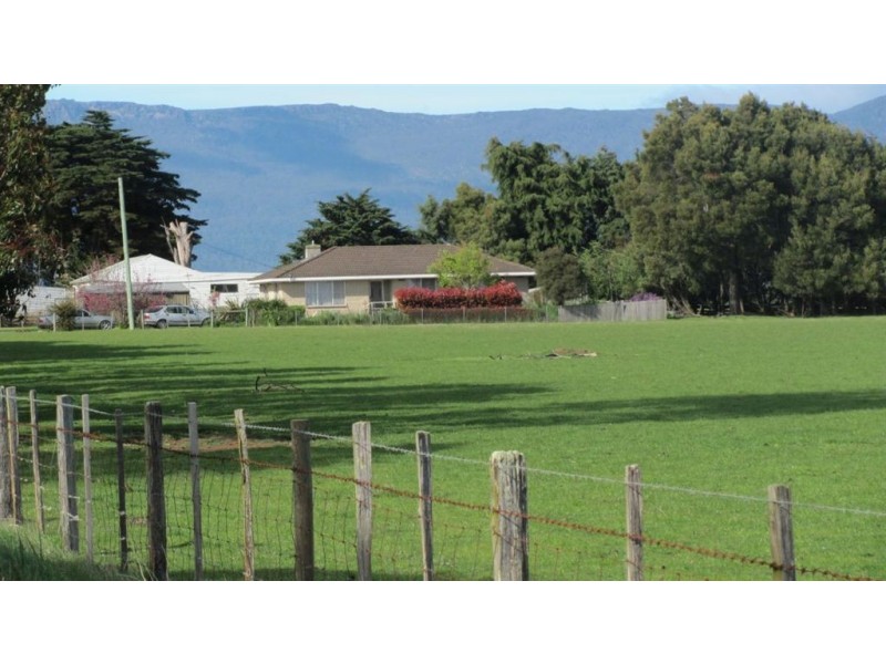 163 Elphinstone Rd, Cressy TAS 7302