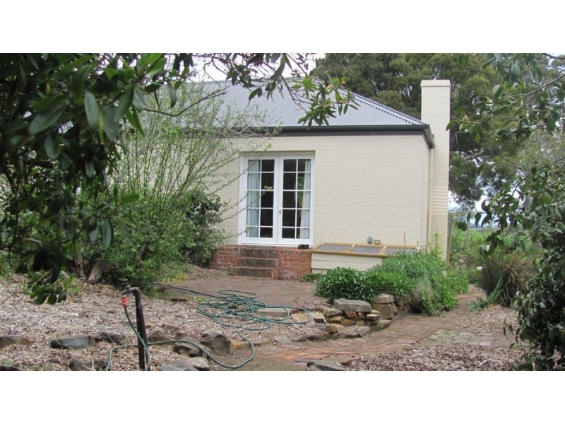 990 Pateena Rd, Longford TAS 7301