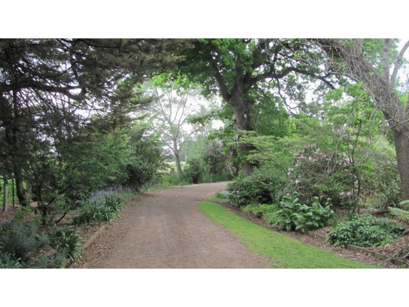990 Pateena Rd, Longford TAS 7301